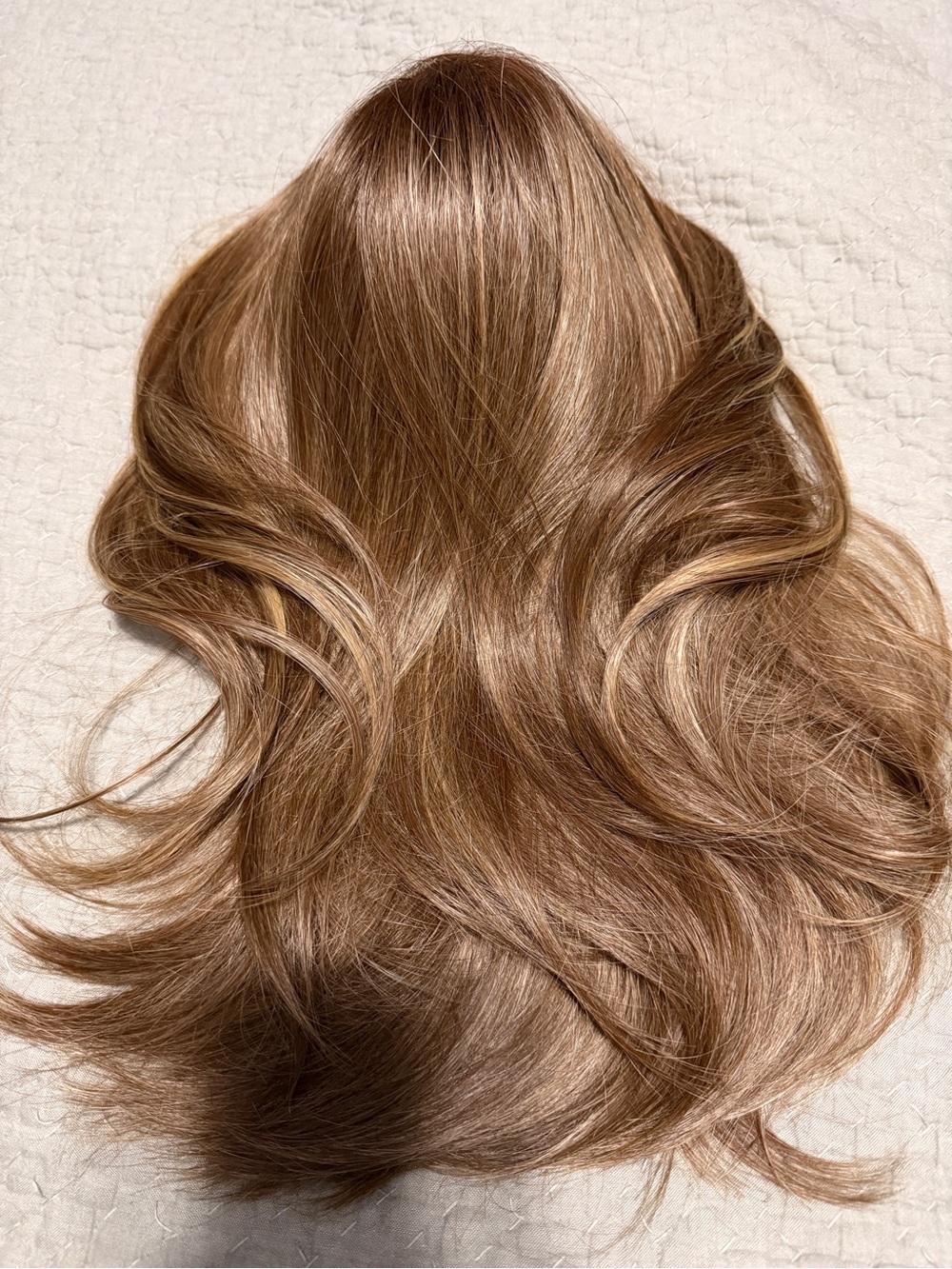 JB Extensions Kai 18” in Caramel Blonde Highlight